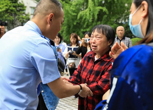 泸州两名男童同时失踪，1800公里的回家路他们走了28年(图5)