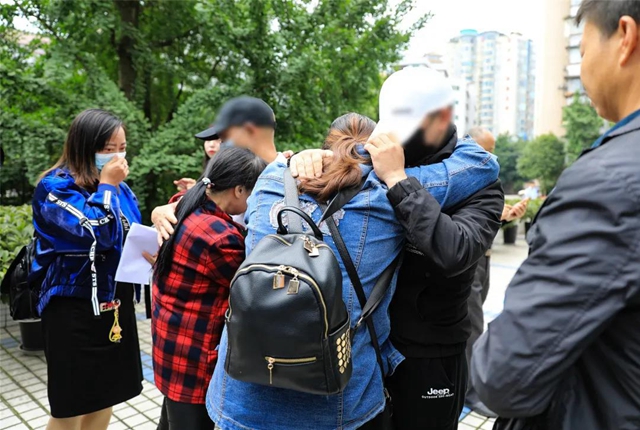 泸州两名男童同时失踪，1800公里的回家路他们走了28年(图9)