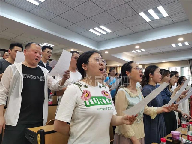 超燃!下月,内江这场大型歌咏会即将震撼上演(图1) 超燃!下月,内江这场大型歌咏会即将震撼上演(图1)