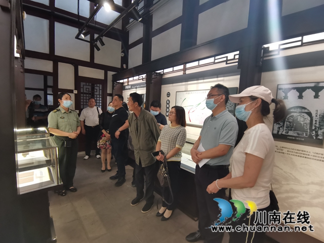 民革泸天化支部、民革纳溪区基层委员会青年委员会开展“观故居、学党史、跟党走、强信念”主题活动(图1)