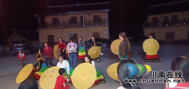 古蔺县石屏镇成立彝文化宣传队(图6) 古蔺县石屏镇成立彝文化宣传队(图6)