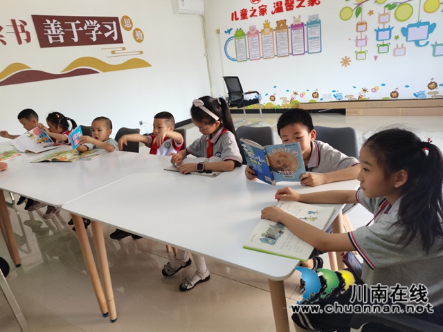 泸县云龙镇云丰村开展“童心向党”读书活动(图1) 泸县云龙镇云丰村开展“童心向党”读书活动(图1)