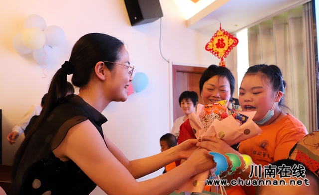 泸县残联携手泸县福欣医院开展“六一”主题活动(图10)