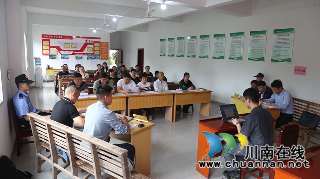 纳溪区法院：巡回法庭进乡村，以案说法效果好(图2)