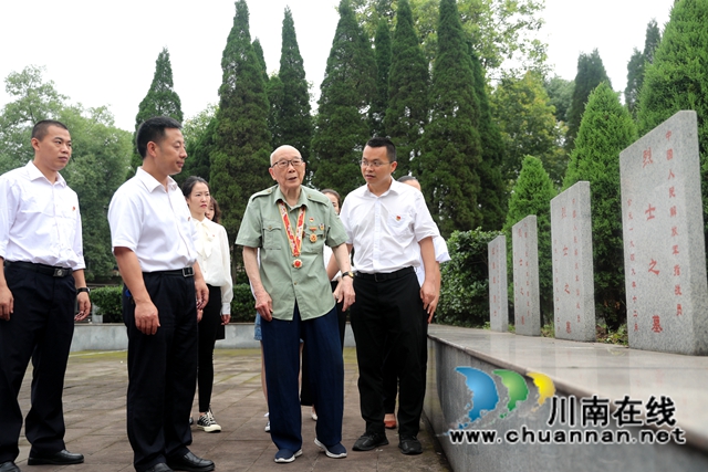 纳溪：老党员讲革命故事，传承奋斗精神(图3)