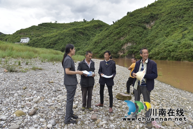 古蔺县法院：强制执行护生态，增殖放流赤水河(图4)