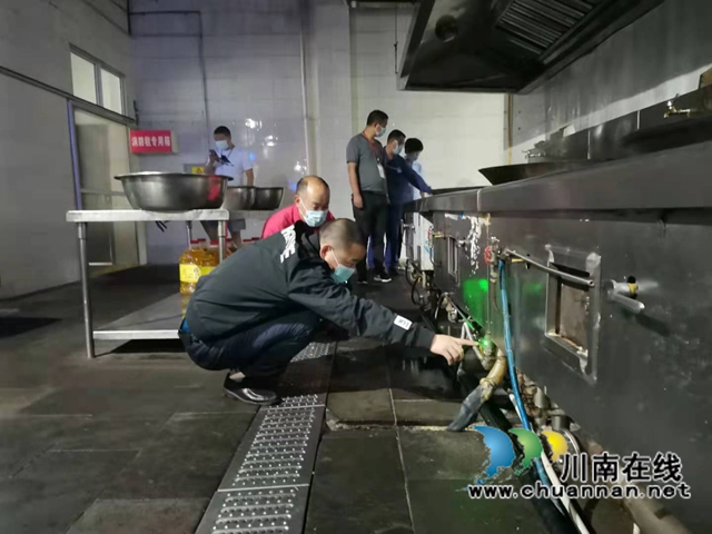 泸县综合行政执法局积极行动保障全县高考期间供水供气(图1)