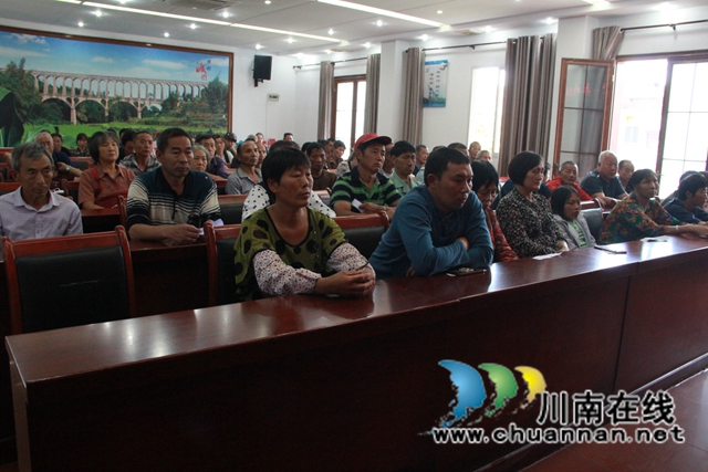 泸县残联开展“我为群众办实事”实践活动——送鸡苗下乡(图4)