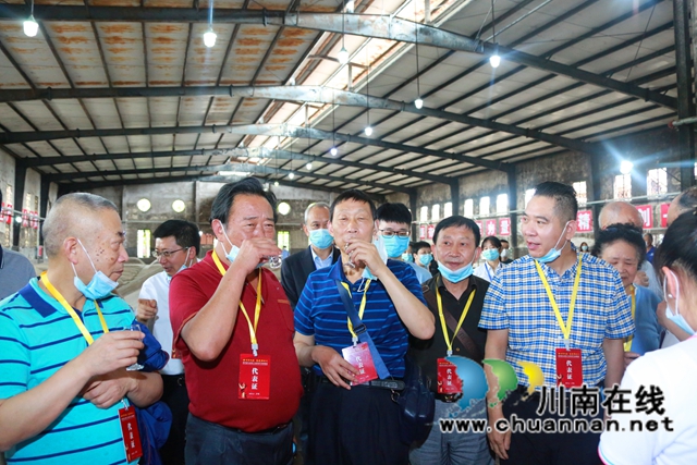 书画逢酒 笔墨飘香丨川中南七市老年书画联展会议代表采风沈子国酒庄(图16) 书画逢酒 笔墨飘香丨川中南七市老年书画联展会议代表采风沈子国酒庄(图16)
