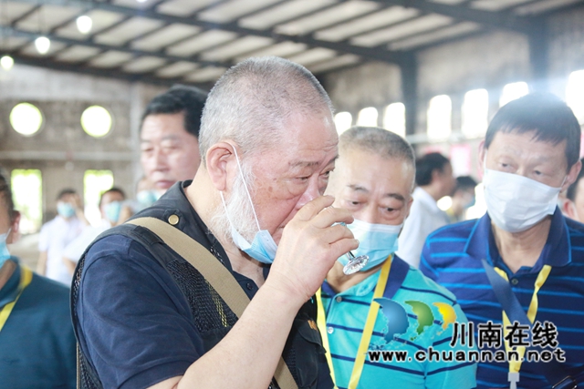 书画逢酒 笔墨飘香丨川中南七市老年书画联展会议代表采风沈子国酒庄(图14) 书画逢酒 笔墨飘香丨川中南七市老年书画联展会议代表采风沈子国酒庄(图14)