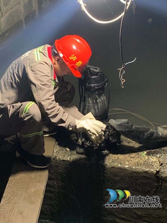 泸县市政工程服务中心:日夜奋战排隐患,助力学子大学梦(图1) 泸县市政工程服务中心:日夜奋战排隐患,助力学子大学梦(图1)