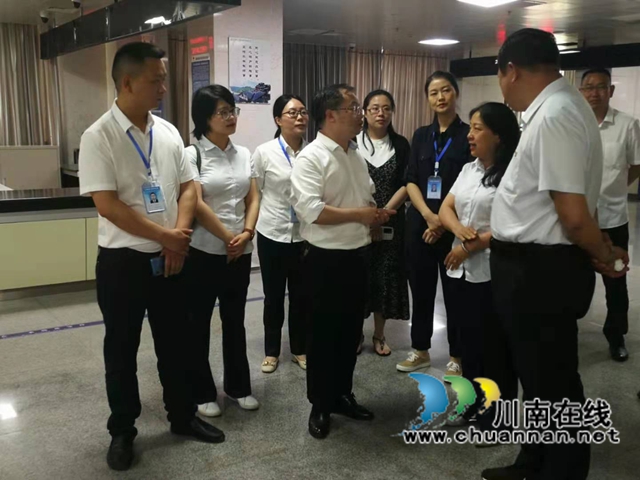 纳溪区行政审批局赴古蔺县行政审批局考察学习“一枚印章管审批”改革工作(图2)
