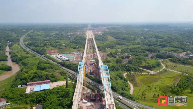 您好！欢迎来到绵泸高铁富顺站(图10)