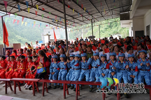 古蔺：民族团结见成效，聚智汇力感党恩(图4)