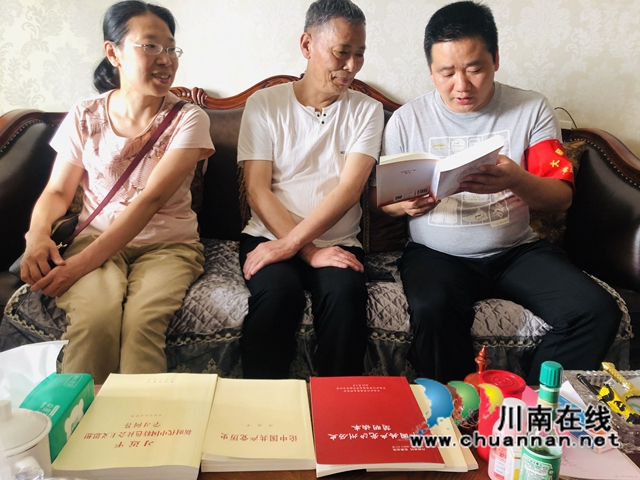 龙马潭区红星街道大驿坝社区党史学习教育：开展端午节“送学上门”活动(图3)