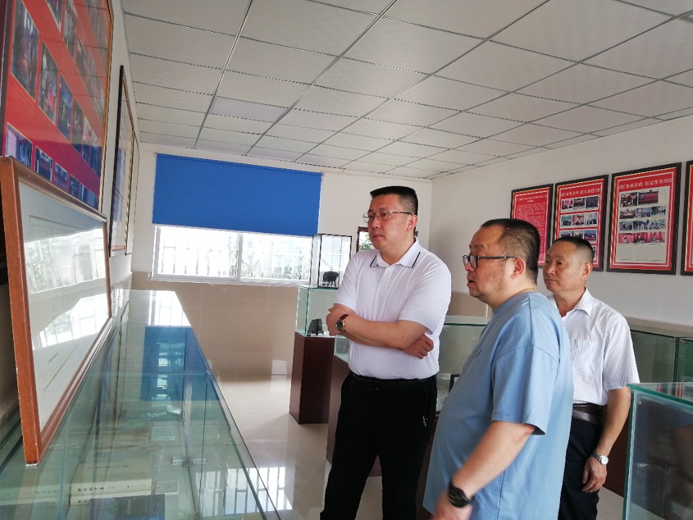 打造基层统战品牌，发挥好阵地作用 泸州市江阳区委常委张志方调研基层统战工作阵地(图1)