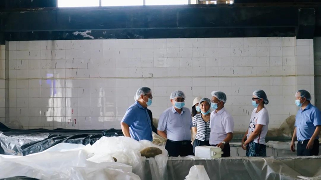 熊启权带队调研泸州市场监管领域安全生产工作(图2)