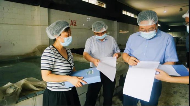 熊启权带队调研泸州市场监管领域安全生产工作(图4)