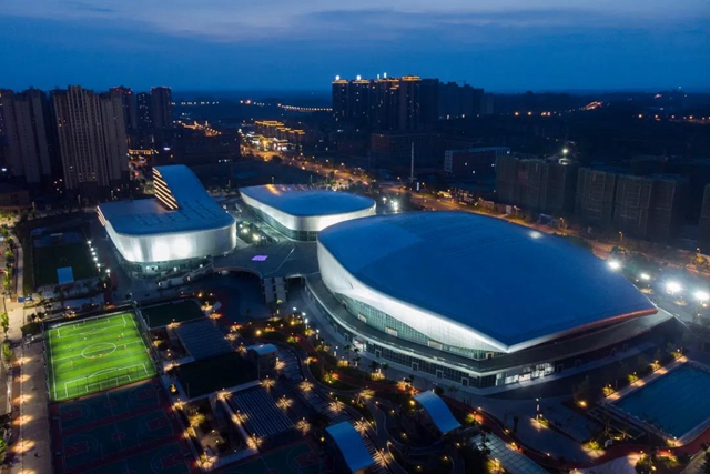 点亮璀璨的城市会客厅！内江市体育中心最新航拍闪“亮”登场(图3)