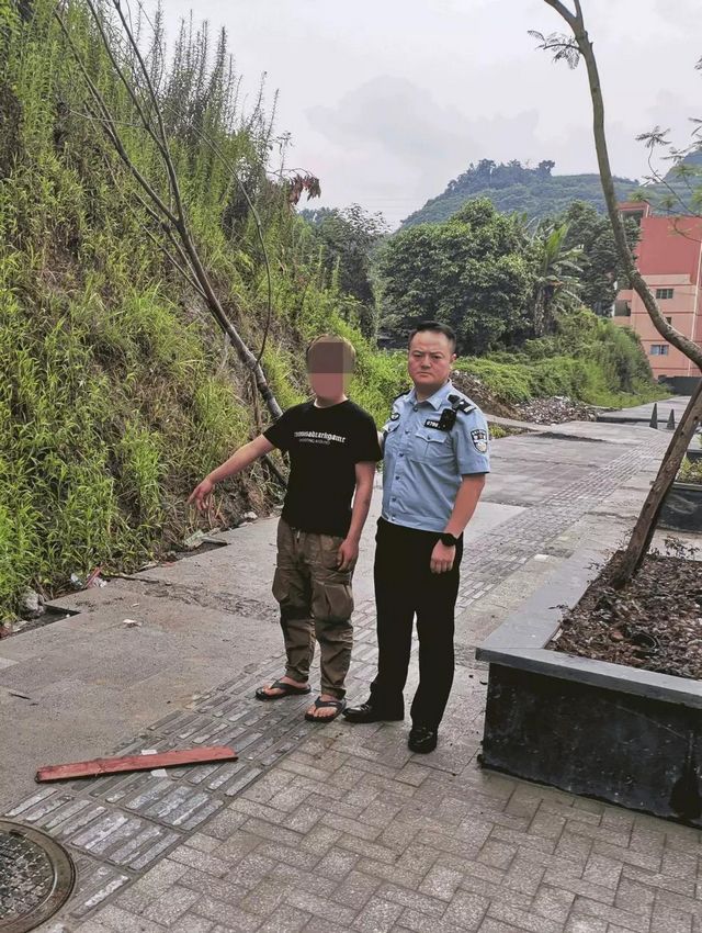 叙永公安5小时抓了4名偷车贼,2辆被盗车急寻失主!(图6) 叙永公安5小时抓了4名偷车贼,2辆被盗车急寻失主!(图6)