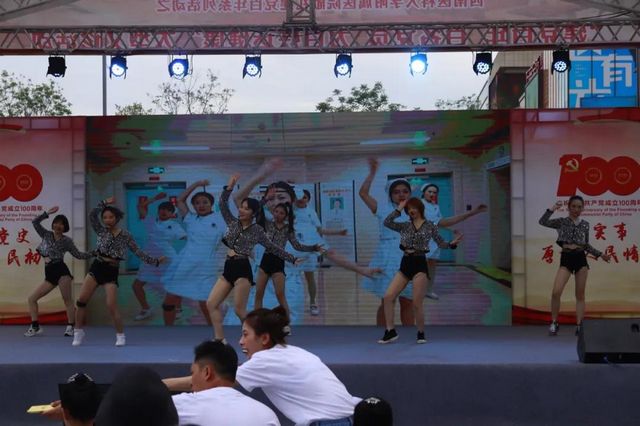 【服务群众】厉害了，这些专家把医院“搬”到了商场(图15)