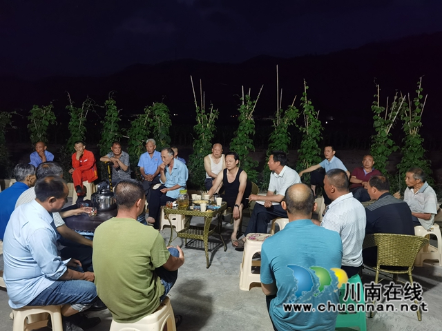 古蔺县大寨苗族乡：群众课堂“接地气”，坝坝会上讲安全(图2)