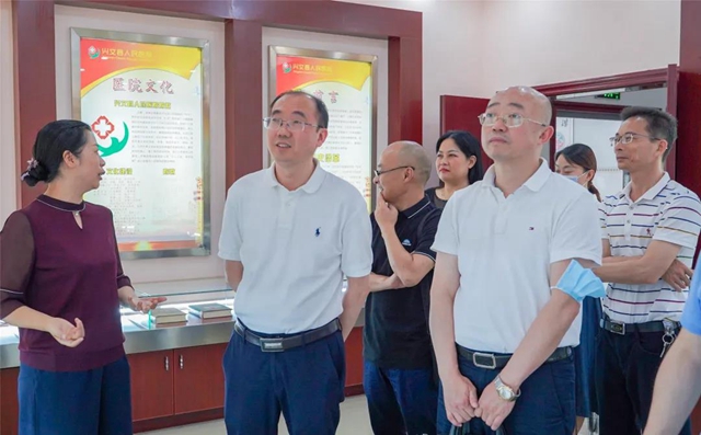 西南医大附院医疗集团兴文医院授牌仪式正式举行(图10)