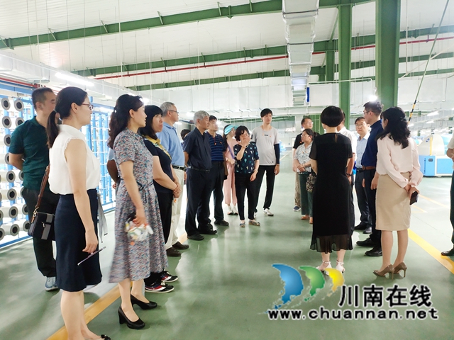 民建清华大学委员会莅泸考察(图1)