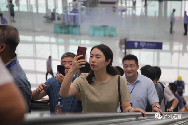 泸州多部门在高铁站举行综合运输保障实战演练(图6)