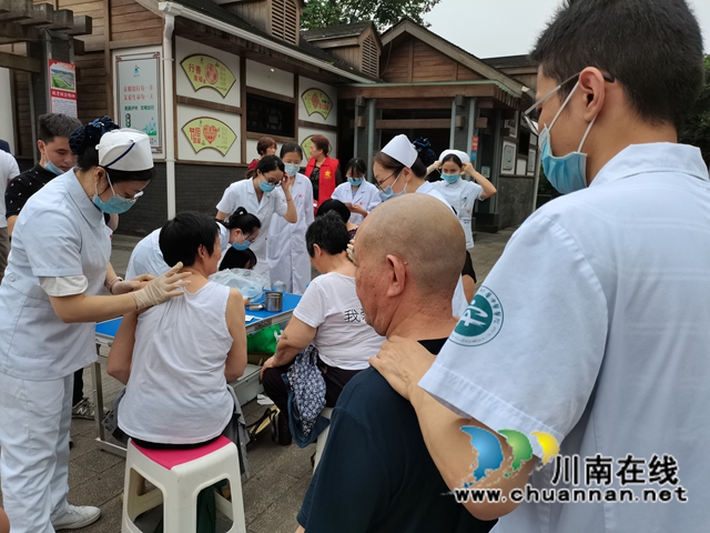 龙马潭区杜家街社区联合西南医大中医院开展爱心义诊活动(图10)