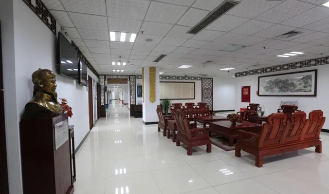 【办实事】西南医大中医院“一站式服务”，看病就诊搭上“高铁”时代！(图8)