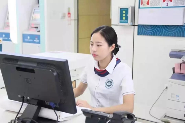 【办实事】西南医大中医院“一站式服务”，看病就诊搭上“高铁”时代！(图13)