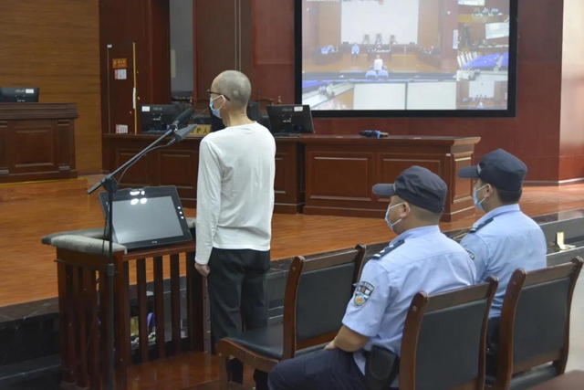 我为群众办实事 | 江阳法院邀请人大代表、政协委员旁听毒品犯罪案件庭审(图2)