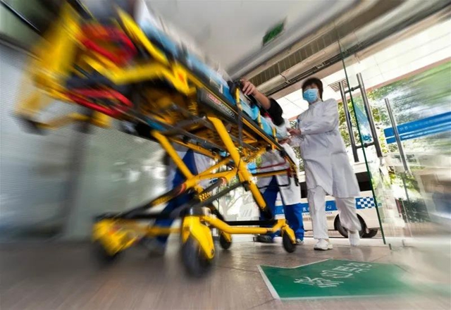 【提醒】泸州大爷在家注射胰岛素，丢了性命！(图2)