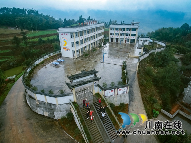 一颗红心永向党!中国沈酒永远跟党走的故事(图25) 一颗红心永向党!中国沈酒永远跟党走的故事(图25)