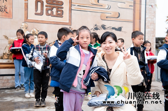 一颗红心永向党!中国沈酒永远跟党走的故事(图28) 一颗红心永向党!中国沈酒永远跟党走的故事(图28)