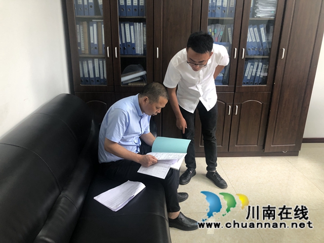 泸县综合行政执法局到太伏镇督导禁毒工作(图1) 泸县综合行政执法局到太伏镇督导禁毒工作(图1)