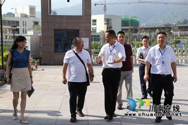 泸州市委统战部到古蔺金兰高中调研市民族团结进步示范单位创建工作(图6)