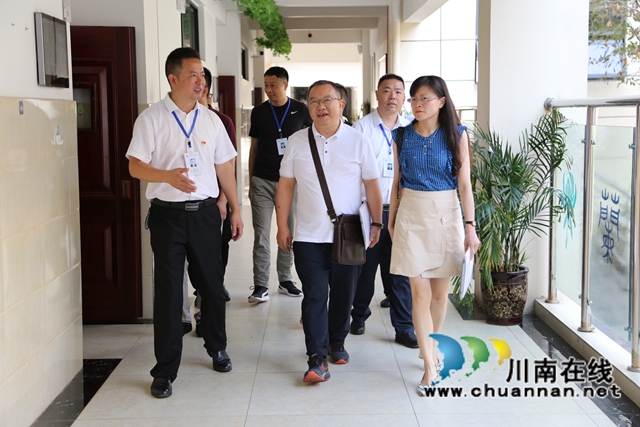 泸州市委统战部到古蔺金兰高中调研市民族团结进步示范单位创建工作(图8)