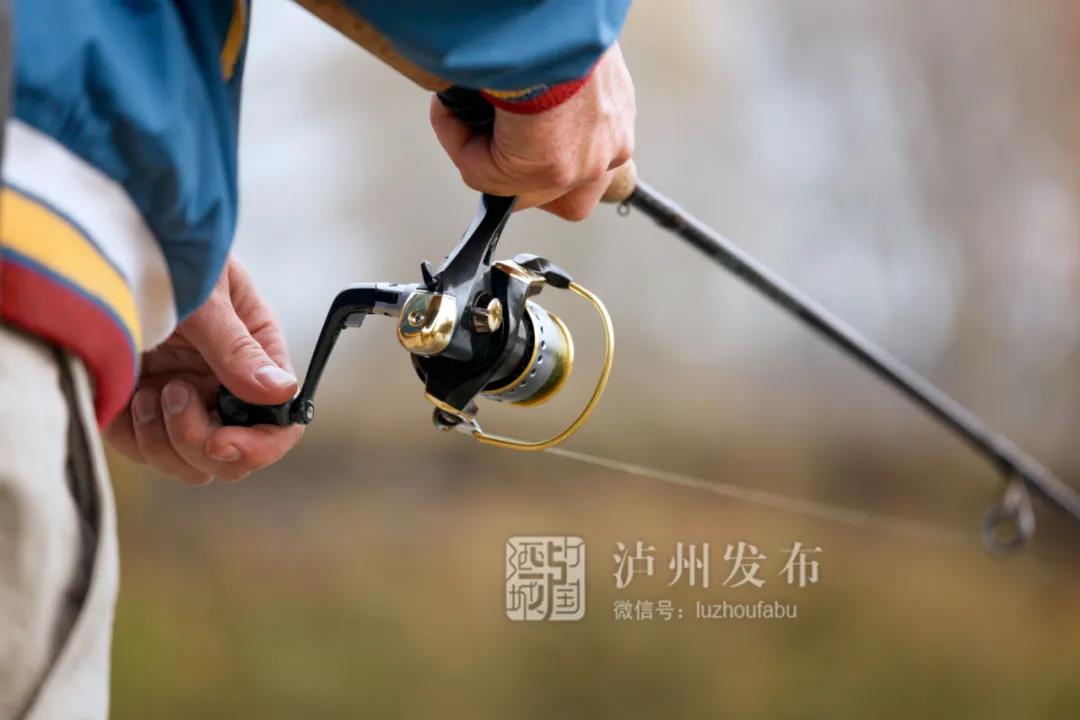 禁渔期外，泸州哪些地方可以休闲垂钓？这些区县明确了！(图1)