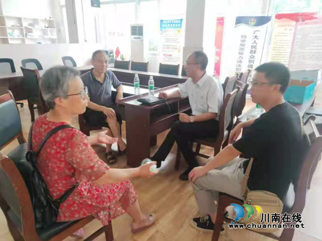 四川新火炬公司工会:我为群众办实事,真情关心市劳模(图1) 四川新火炬公司工会:我为群众办实事,真情关心市劳模(图1)