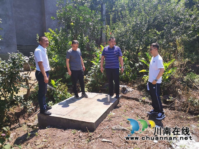 泸州市农业农村局到泸县云龙镇调研农村人居环境整治工作(图2)