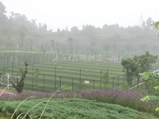 德国法兰克福足球俱乐部在内江开设全国首家国际足球学校(图2)