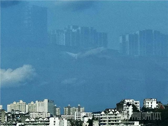 震撼!内江惊现“海市蜃楼"——(图5) 震撼!内江惊现“海市蜃楼"——(图5)