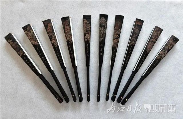 厉害！内江老人十把“扇骨雕”浓缩“百年沧桑”——