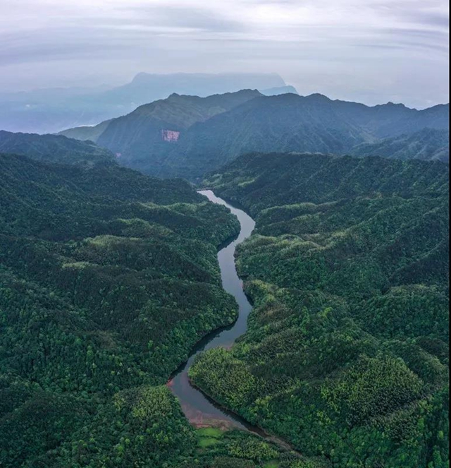 叙永:隐秘在一片绿意之中的四坪村,美到不动声色!(图3) 叙永:隐秘在一片绿意之中的四坪村,美到不动声色!(图3)