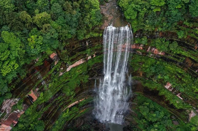 叙永:隐秘在一片绿意之中的四坪村,美到不动声色!(图7) 叙永:隐秘在一片绿意之中的四坪村,美到不动声色!(图7)