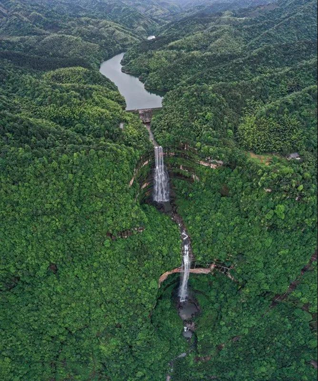 叙永:隐秘在一片绿意之中的四坪村,美到不动声色!(图6) 叙永:隐秘在一片绿意之中的四坪村,美到不动声色!(图6)
