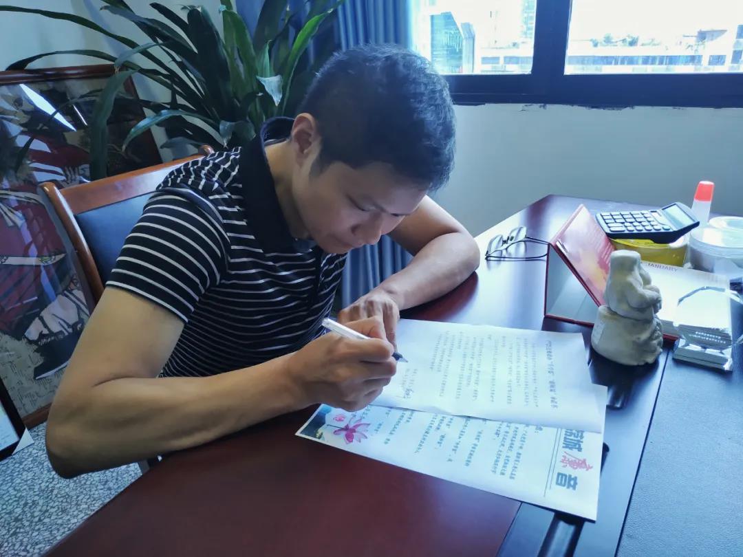 儿子收到了录取通知书，他收到这样一条提醒短信(图5)