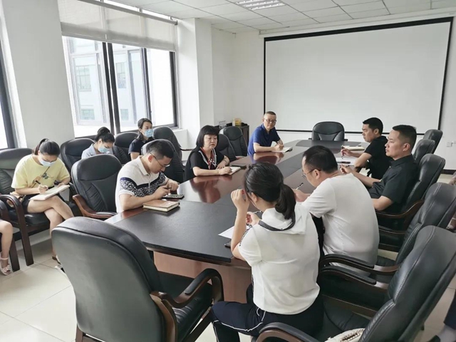 【疫情防控】外防输入，内防反弹！合江县中医医院紧急召开疫情防控工作会(图1)